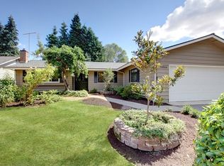 14516 111th Ave NE, Kirkland, WA 98034