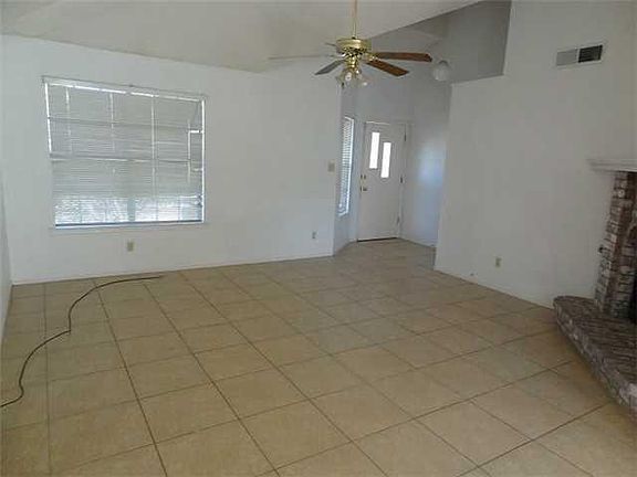 3rd image of 11528 Blue Feather Ct