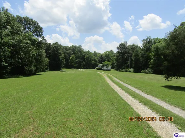 865 Roach Rd, Webster, KY 40176