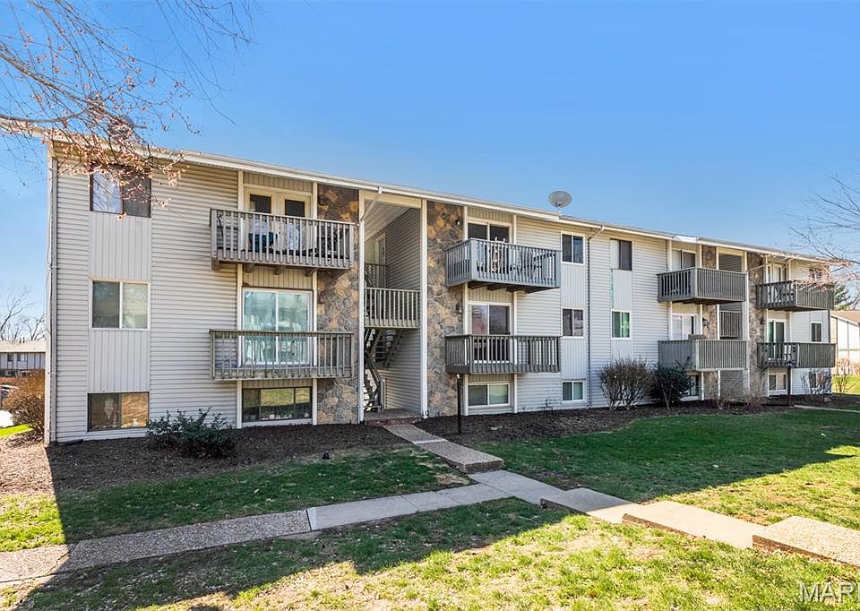 1st image of 113 Lemans Ct #113