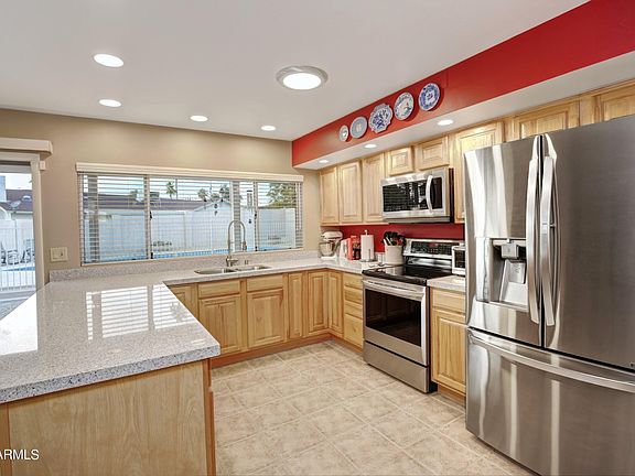 2nd image of 832 E Country Gables Drive