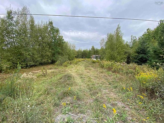 5th image of 2028 Lake Rd