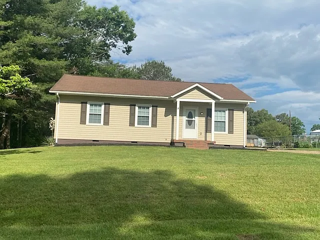 688 Dav Rd — Photo 1