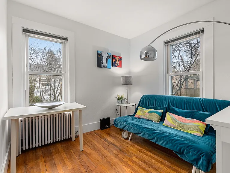 11 S Kilby St — Photo 14
