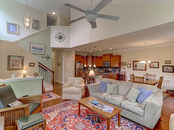 3rd image of 1807 Chauncy's Court