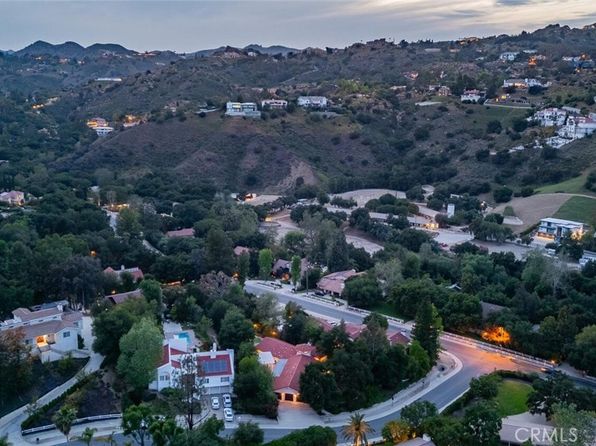 5 Flintlock Ln, Bell Canyon, CA 91307