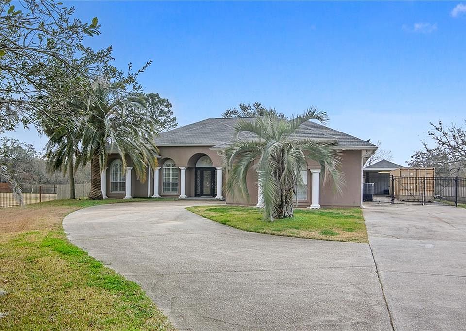 1st image of 7416 Barataria Blvd
