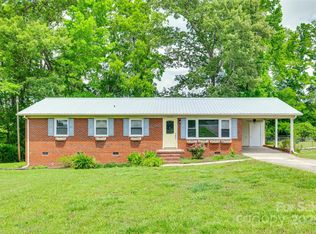 2833 Regency Rd, Lancaster, SC 29720