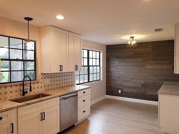 3rd image of 5325 Northdale Blvd