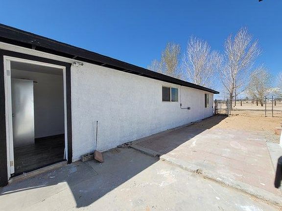 4th image of 73536 Raymond Way