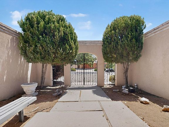 5th image of 5813 La Madera Rd NE