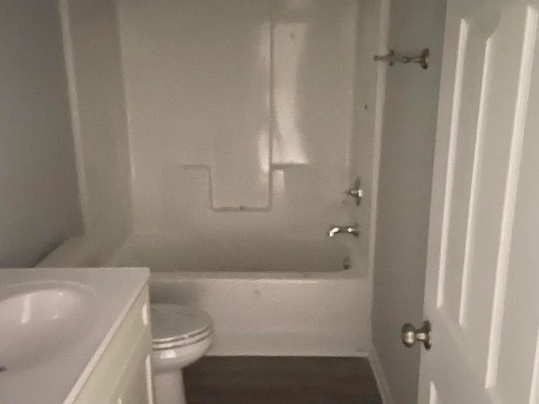 210 Jordan Ln — Photo 18