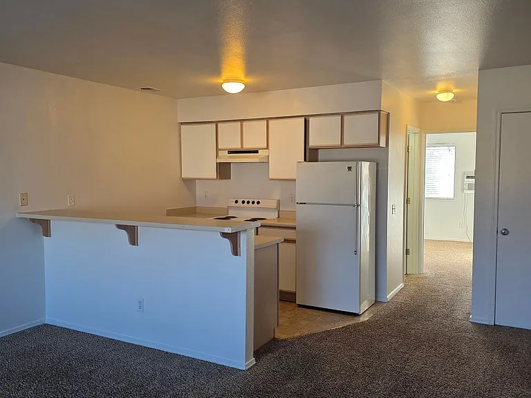 2595 Yori Ave — Photo 7