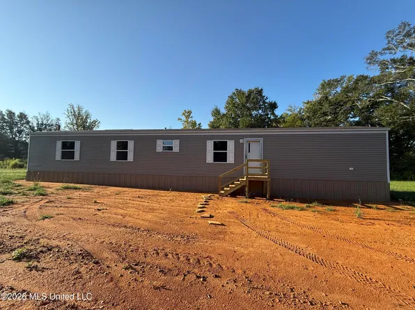 232 Enon Sartinville Rd, Jayess, MS 39641