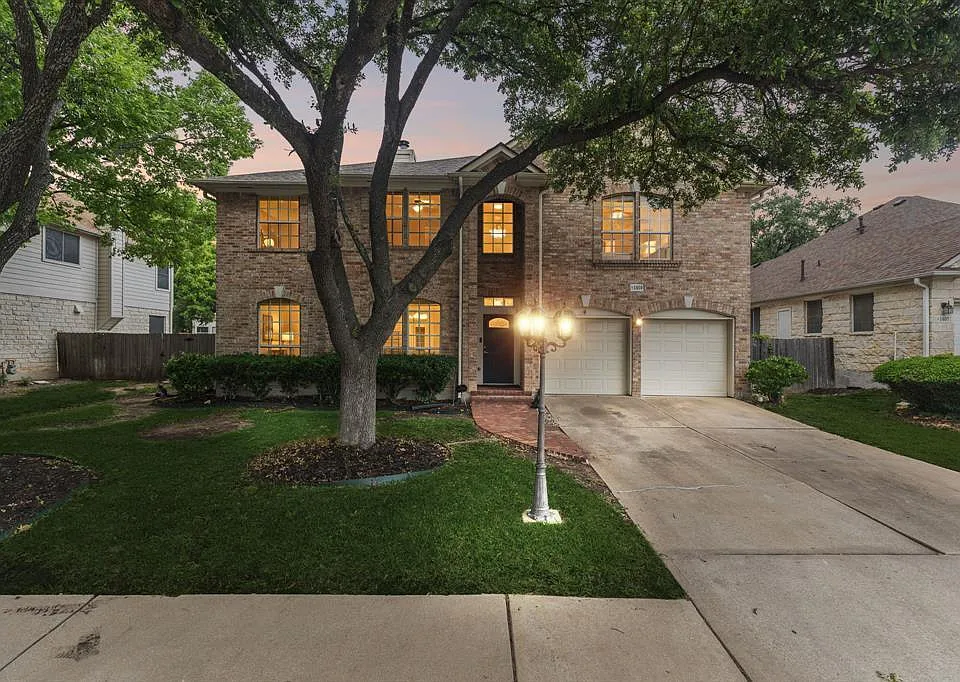 1409 Deer Horn Dr