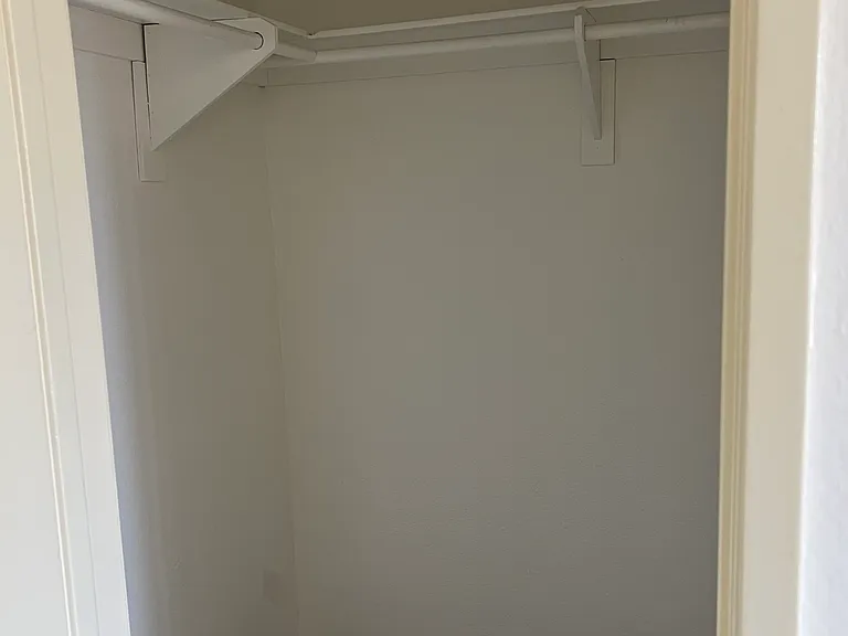 1371 Loma Ave #201 — Photo 5