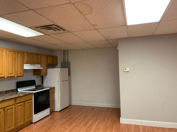 301 W Commerce Ave #2