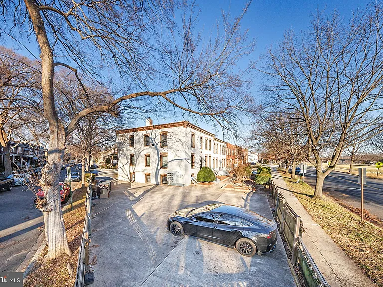 300 Oklahoma Ave NE #101 — Photo 19