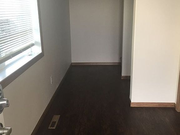 2nd image of 923 Eaglewood Ave W