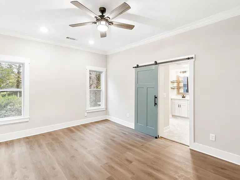 14090 Cogburn Rd — Photo 11