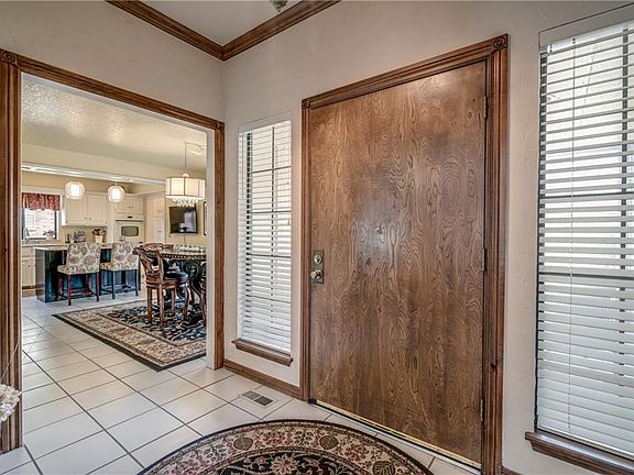 3rd image of 2304 Lytal Ln