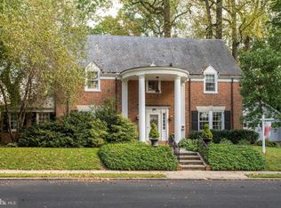 1011 Hunters Ln, Wynnewood, PA 19096