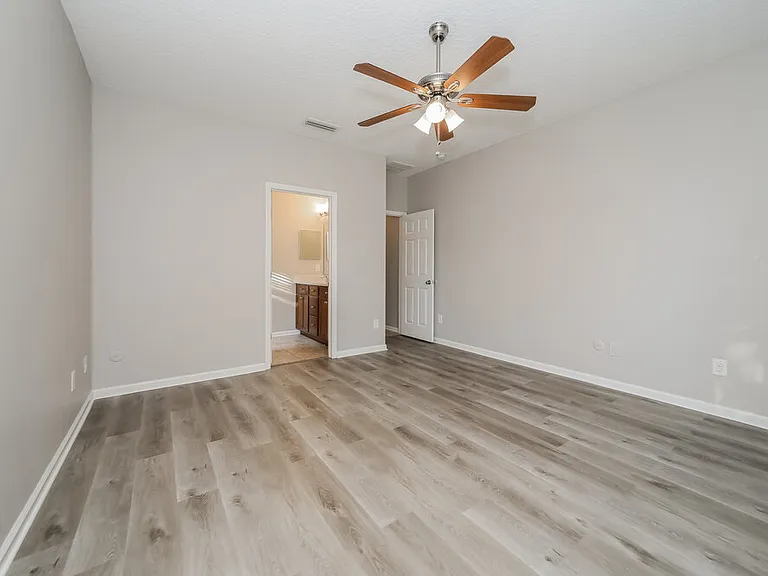 1606 Creek Point Blvd — Photo 9