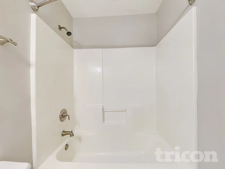 3692 Tullamore Ln — Photo 14