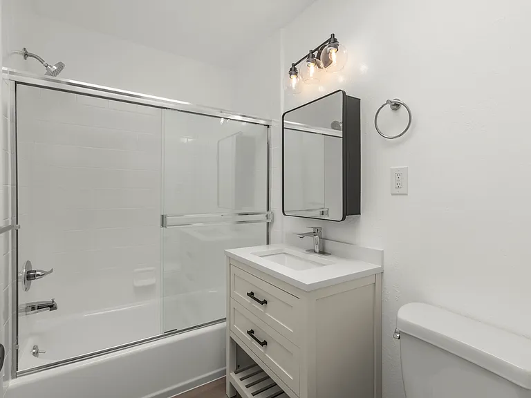 The Edgeworth Apartments — Photo 19