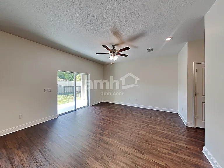 22435 Bellini Cir — Photo 8