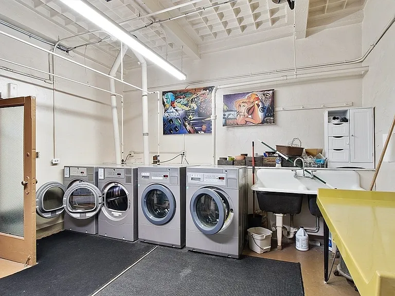 250 Beacon St #1B — Photo 16