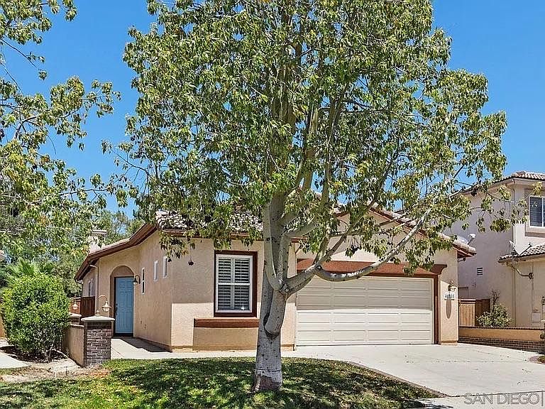 1st image of 41288 Pine Tree Cir