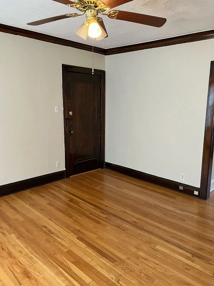 4604 N Kildare Ave — Photo 2