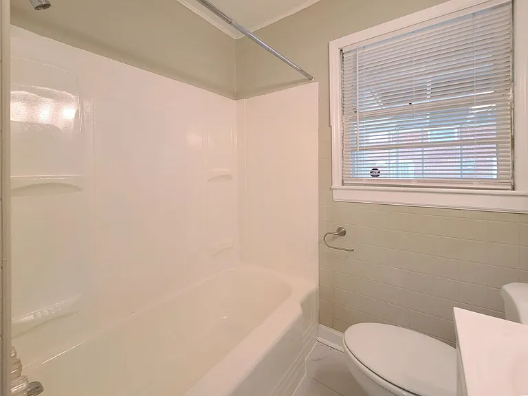 3225 Forrest Hills Dr — Photo 31