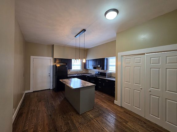 5th image of 1507 Russell St