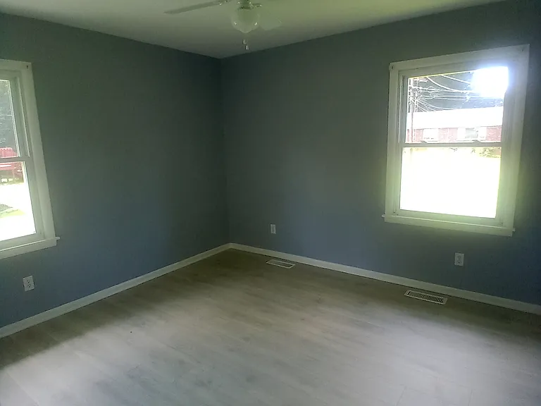 105-107 W End St #105/107 — Photo 3