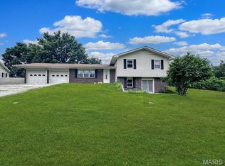 1909 Long Dr, Waynesville, MO 65583