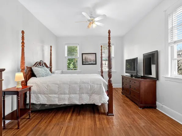 116 Bentley Avenue image 32 of 50