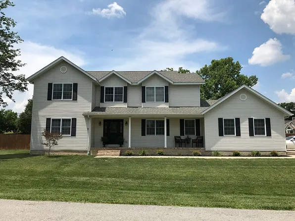 1205 Travis Ln, Carterville, IL 62918