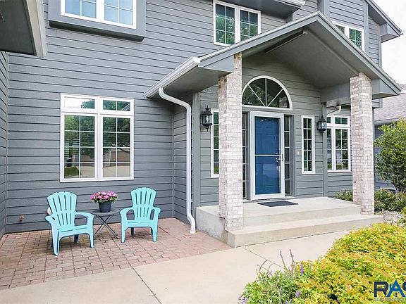 2nd image of 5009 S Ash Grove Ave