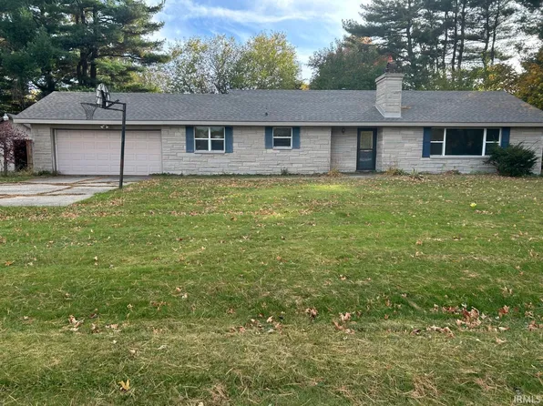 2031 Lilac Rd, Plymouth, IN 46563