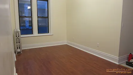 Rented by aptsandlofts.com