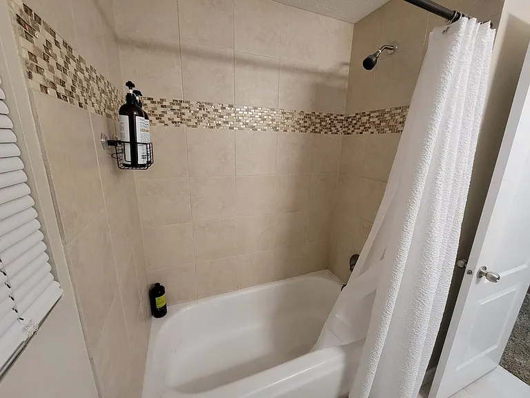 1220 S Security Ln — Photo 10