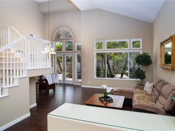 10635 Costello Dr, Tustin, CA 92782