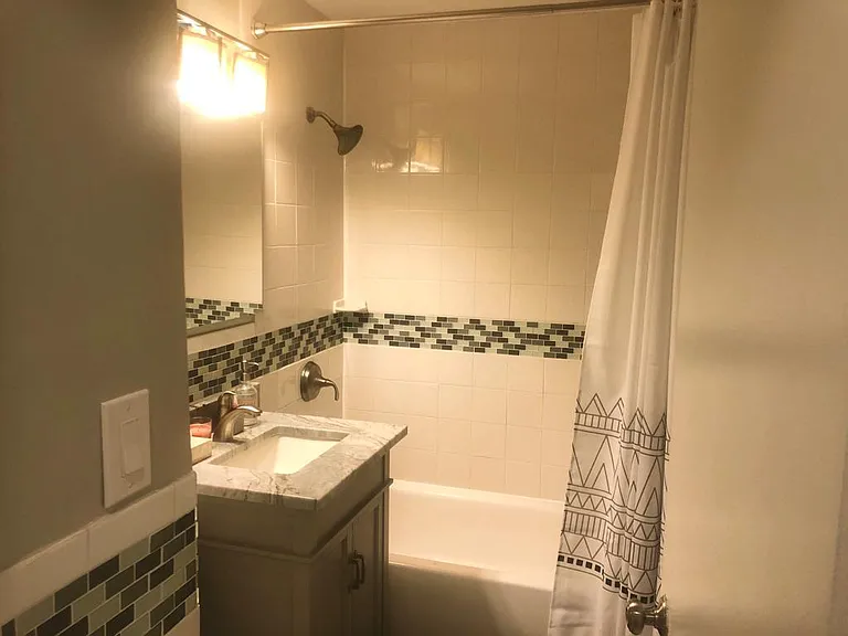 135 Montgomery St #3G — Photo 8