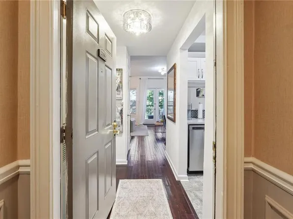 2106 River Green Dr NW, Atlanta, GA 30327
