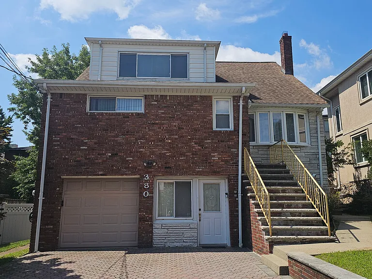 380 Coolidge Ave #2 — Photo 1