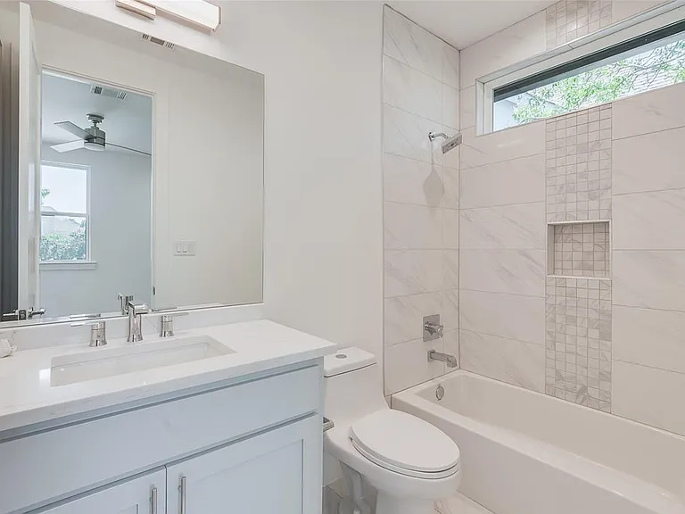 6135 Velasco Ave — Photo 97