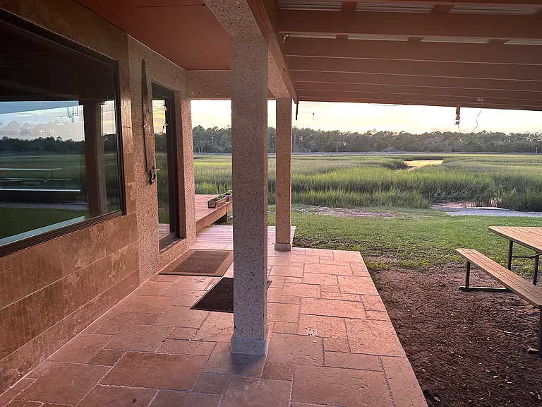 536 Lakeshore Dr — Photo 8