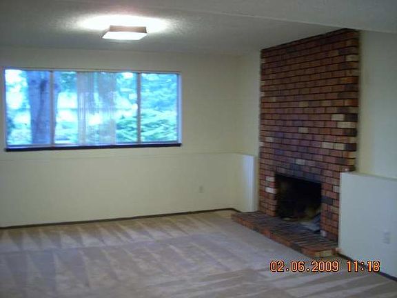 4th image of 1604 156th Street Ct E